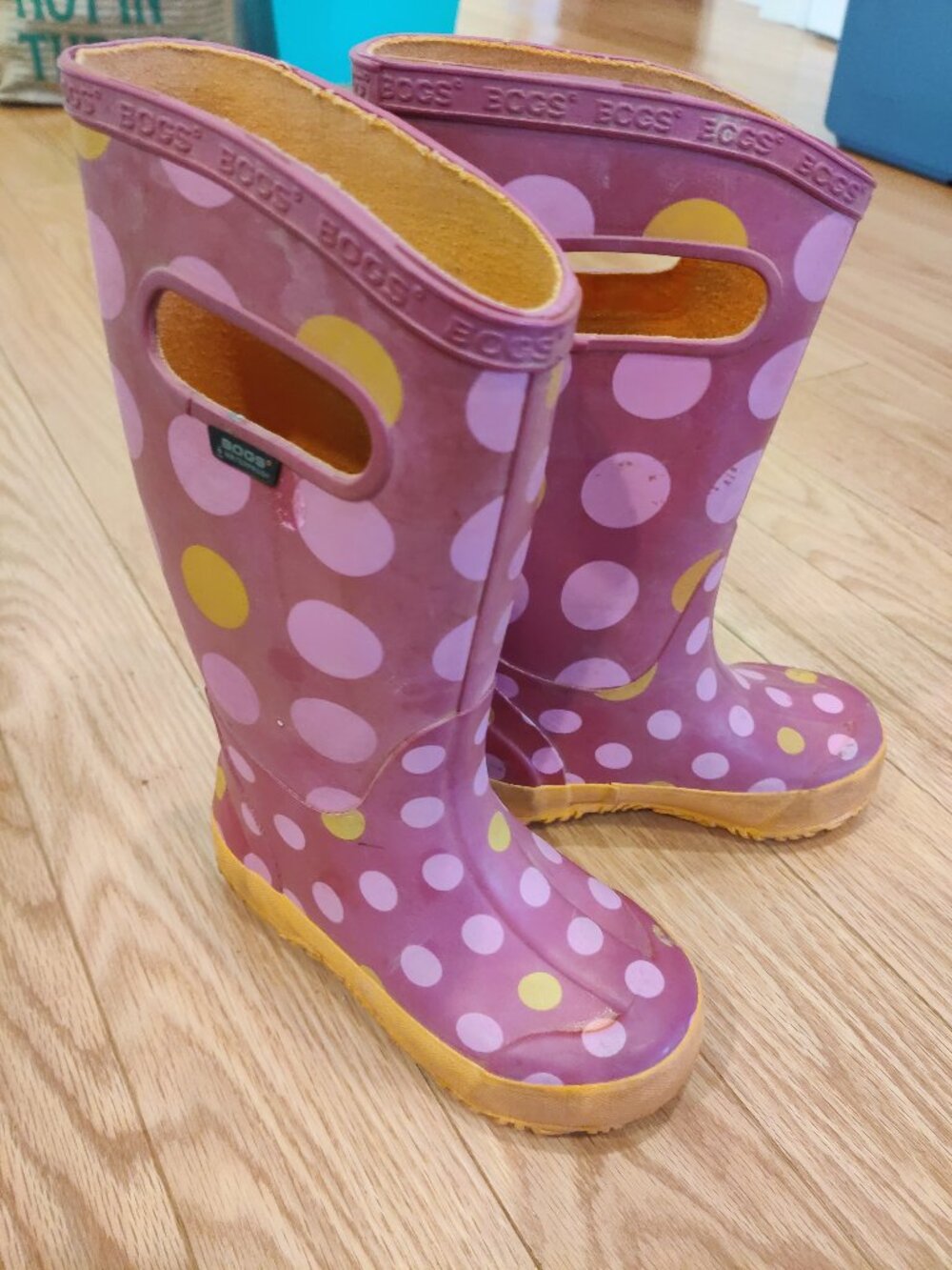 Bogs pink polka dot rain boots size 11T